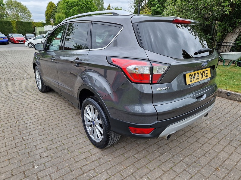 Ford Kuga TDCi EcoBlue Titanium Edition - U11654