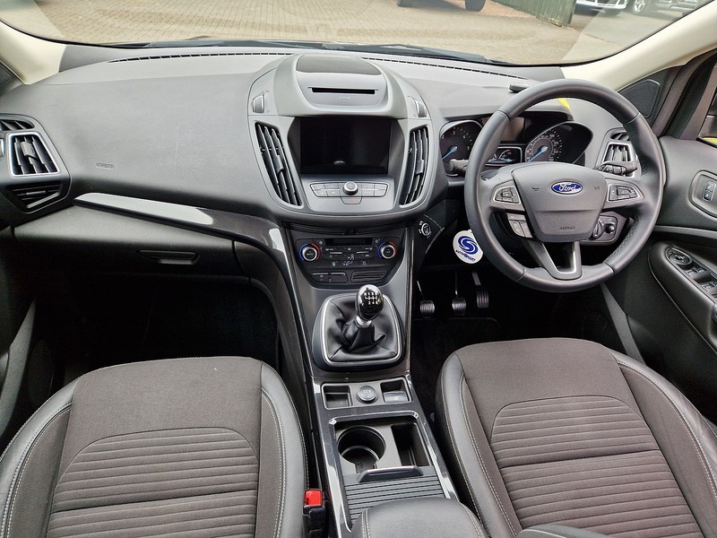 Ford Kuga TDCi EcoBlue Titanium Edition - U11654