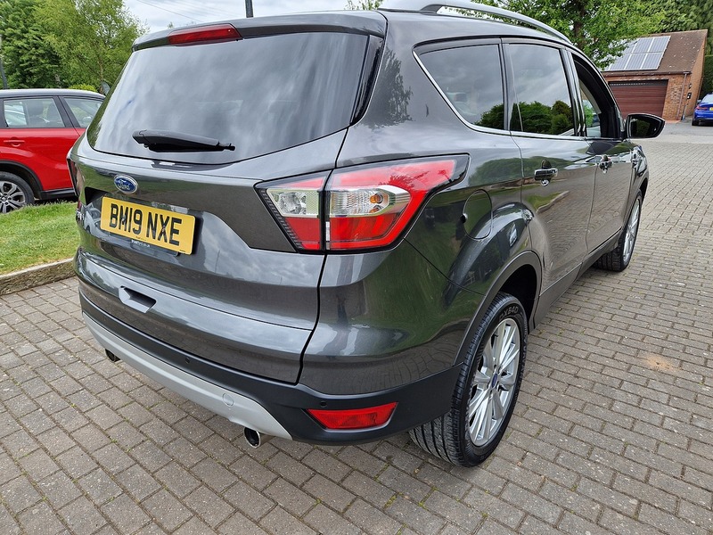 Ford Kuga TDCi EcoBlue Titanium Edition - U11654