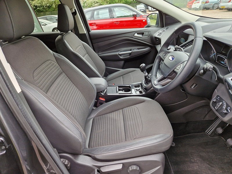 Ford Kuga TDCi EcoBlue Titanium Edition - U11654