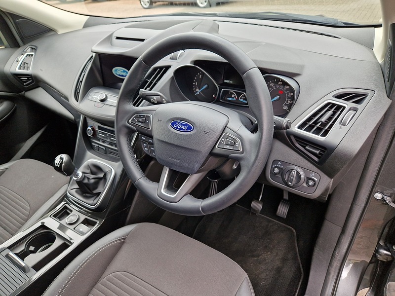 Ford Kuga TDCi EcoBlue Titanium Edition - U11654