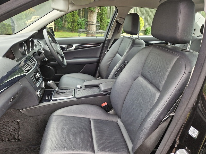 Mercedes-Benz C Class C180 BlueEfficiency Executive SE - U11665