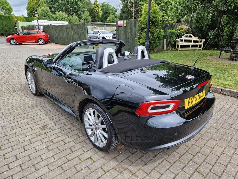 Fiat 124 Spider MultiAir Lusso - U11671