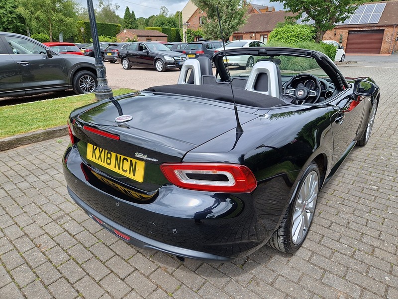 Fiat 124 Spider MultiAir Lusso - U11671