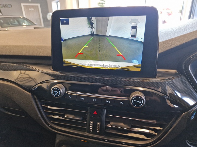 Ford Kuga EcoBlue ST-Line Edition - U11673