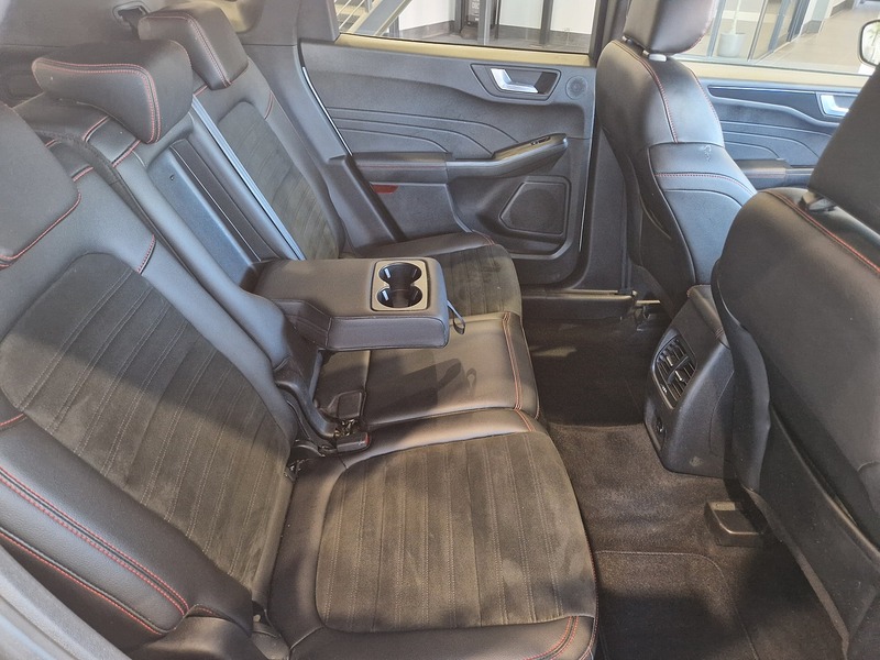 Ford Kuga EcoBlue ST-Line Edition - U11673