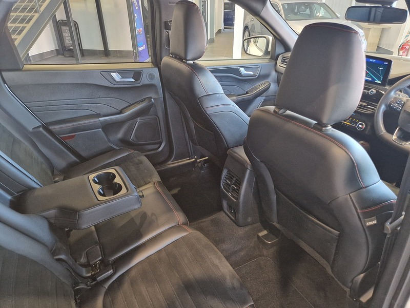 Ford Kuga EcoBlue ST-Line Edition - U11673