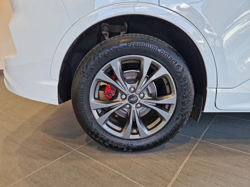 Ford Kuga EcoBlue ST-Line Edition - U11673