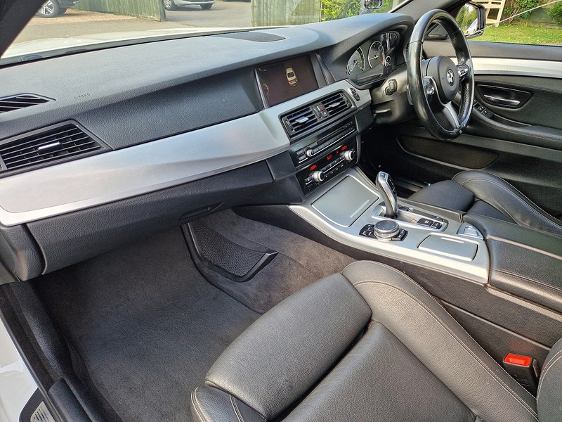 BMW 5 Series 520d M Sport - U11679