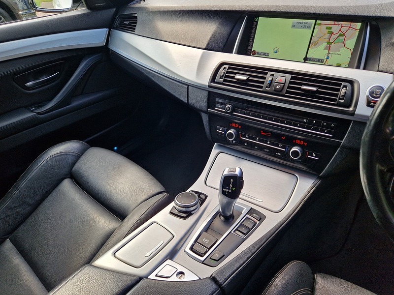 BMW 5 Series 520d M Sport - U11679