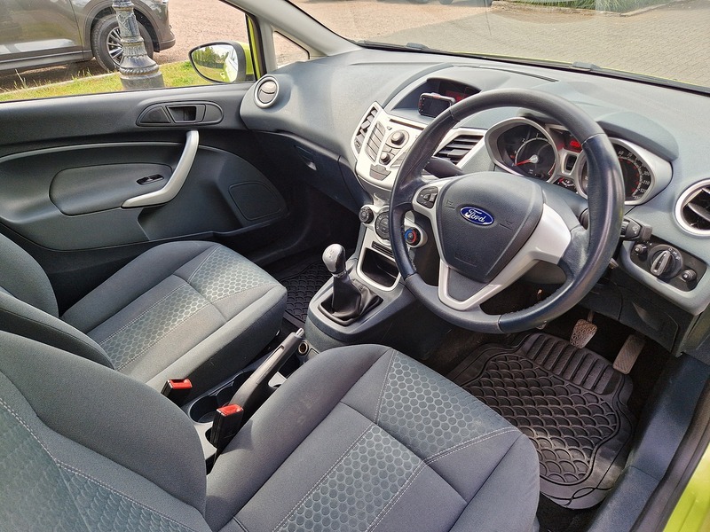 Ford Fiesta Zetec - U11681