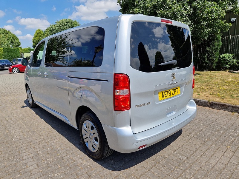 Peugeot Traveller BlueHDi Business - U11682