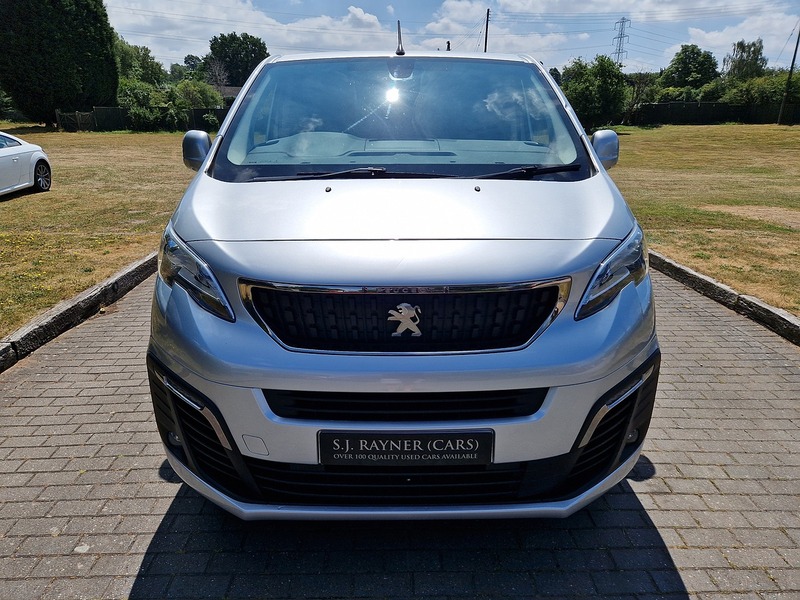 Peugeot Traveller BlueHDi Business - U11682