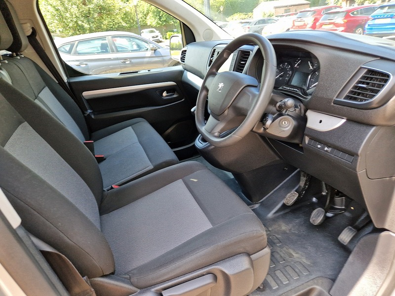 Peugeot Traveller BlueHDi Business - U11682