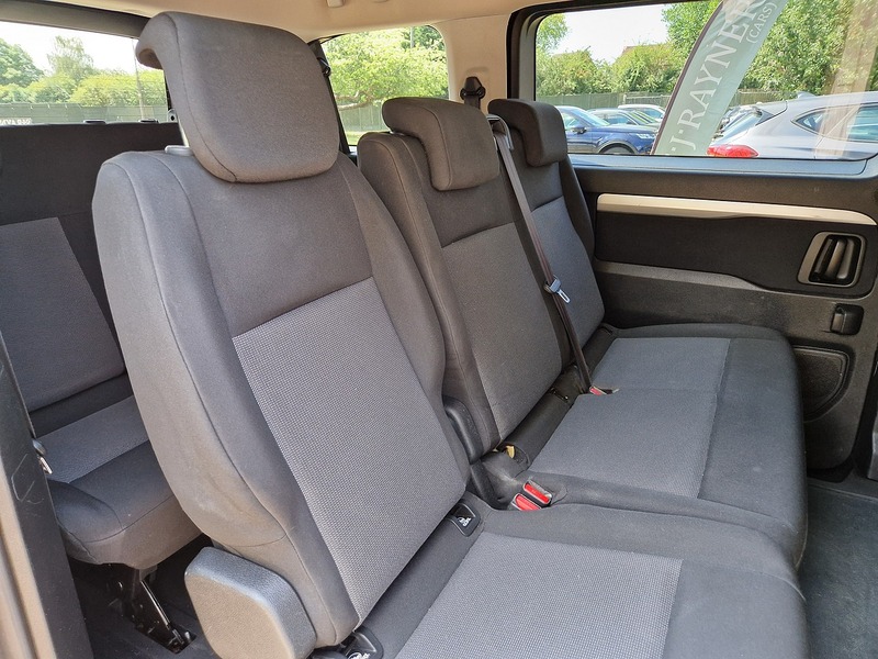 Peugeot Traveller BlueHDi Business - U11682