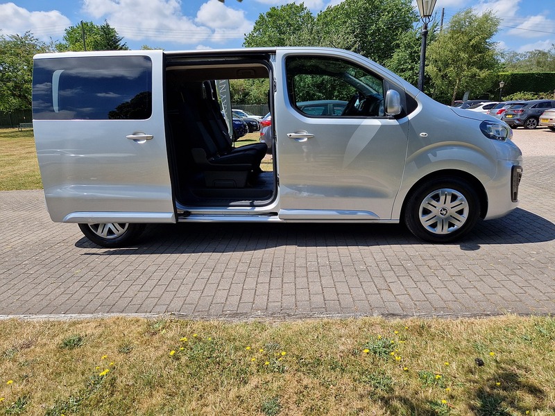 Peugeot Traveller BlueHDi Business - U11682