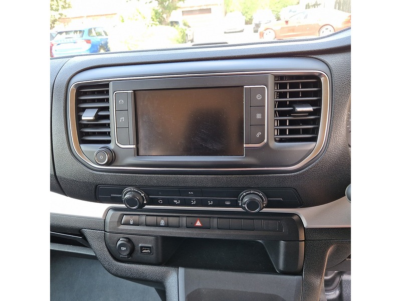 Peugeot Traveller BlueHDi Business - U11682