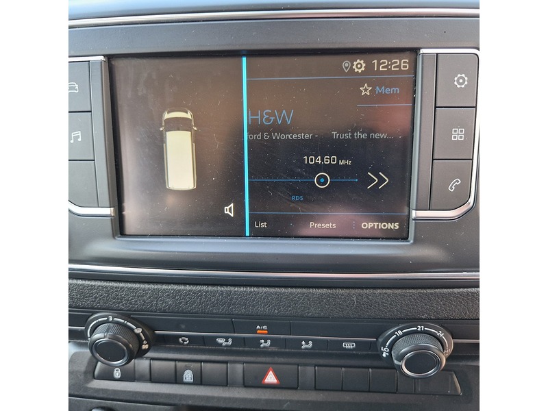 Peugeot Traveller BlueHDi Business - U11682