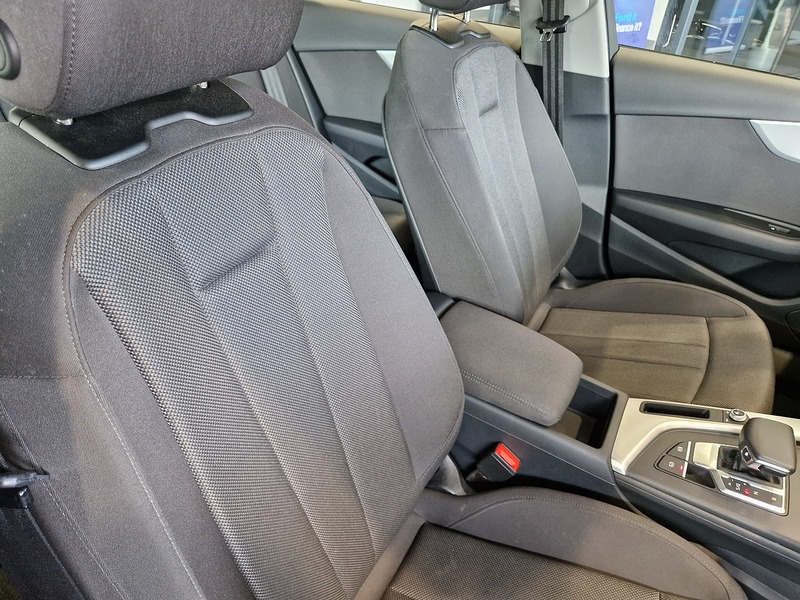 Audi A4 TFSI Technik - U11687