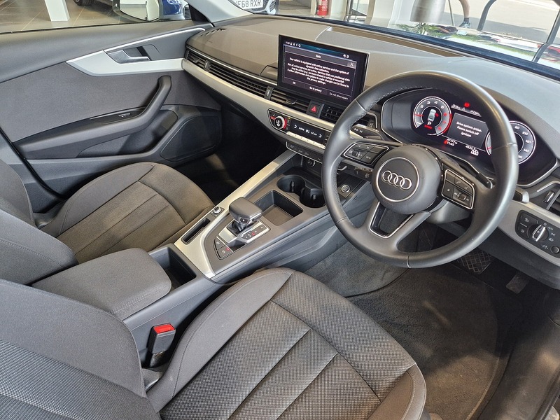 Audi A4 TFSI Technik - U11687