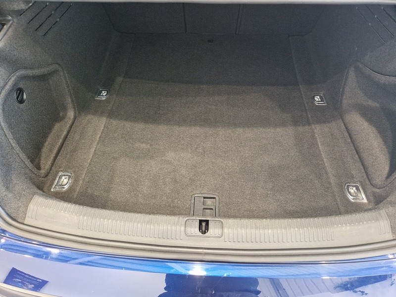 Audi A4 TFSI Technik - U11687