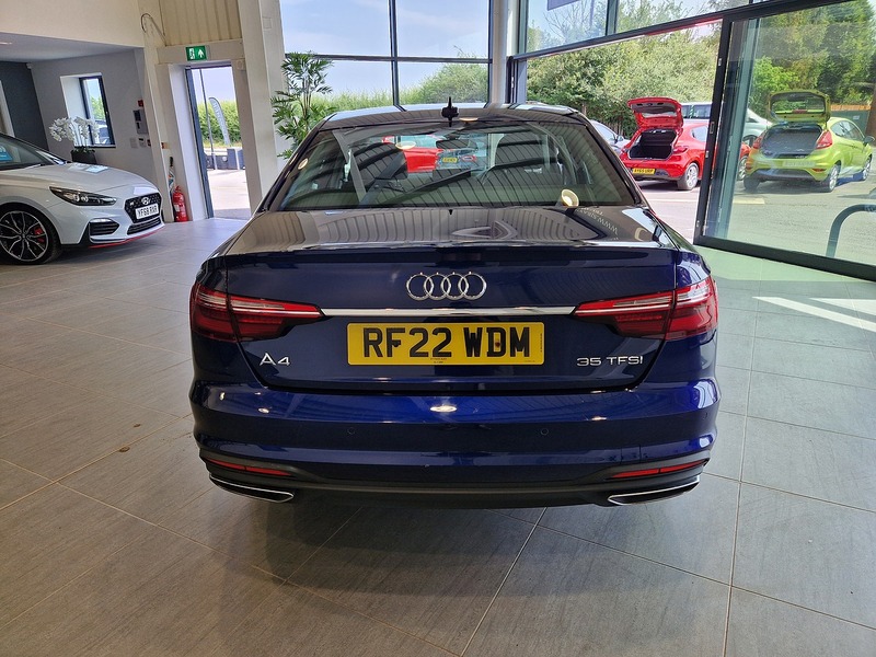 Audi A4 TFSI Technik - U11687