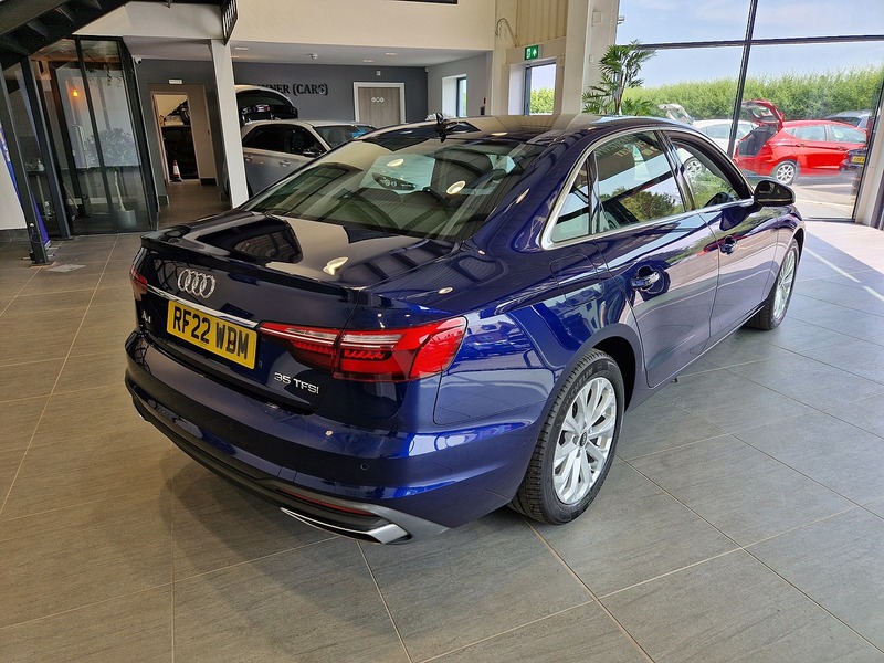 Audi A4 TFSI Technik - U11687