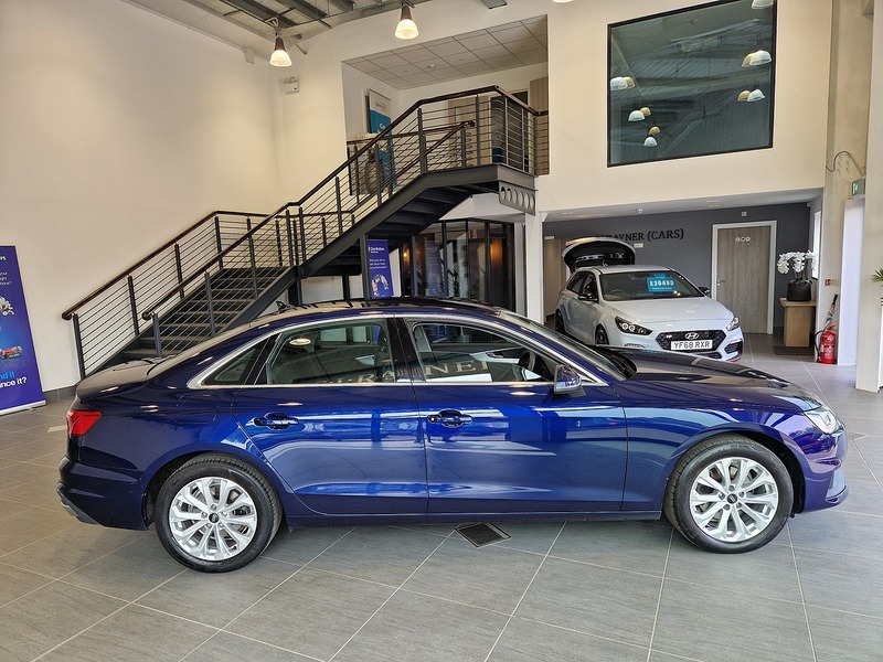 Audi A4 TFSI Technik - U11687