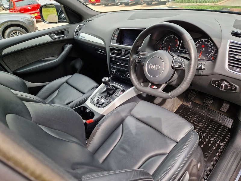 Audi Q5 TDI S line Plus - U11690