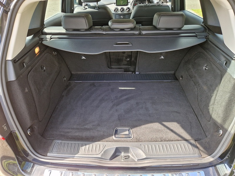 Mercedes-Benz B Class B200d Sport - U11693