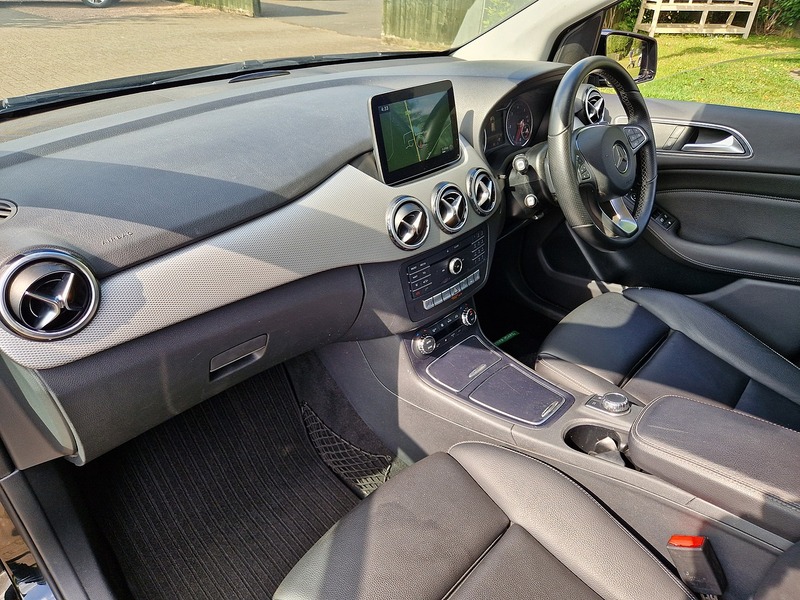 Mercedes-Benz B Class B200d Sport - U11693