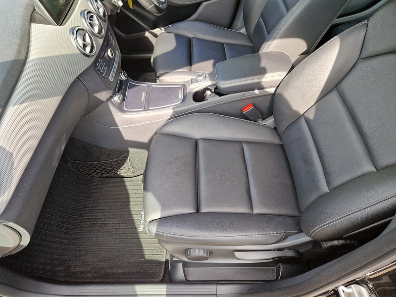 Mercedes-Benz B Class B200d Sport - U11693