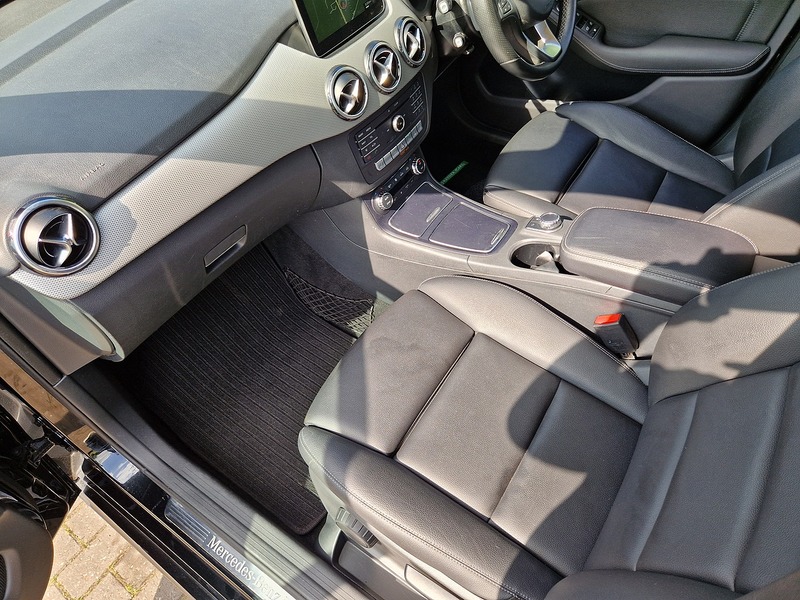 Mercedes-Benz B Class B200d Sport - U11693