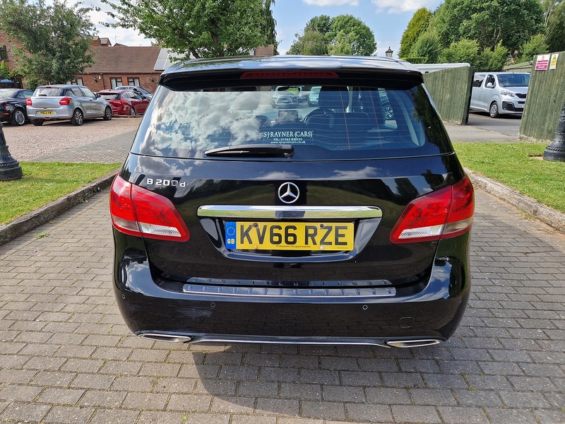Mercedes-Benz B Class B200d Sport - U11693