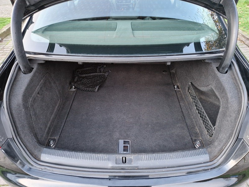 Audi A4 TDI ultra SE - U11702