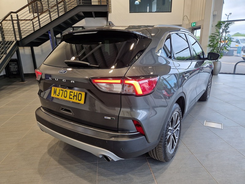 Ford Kuga EcoBlue MHEV Titanium Edition - U11704
