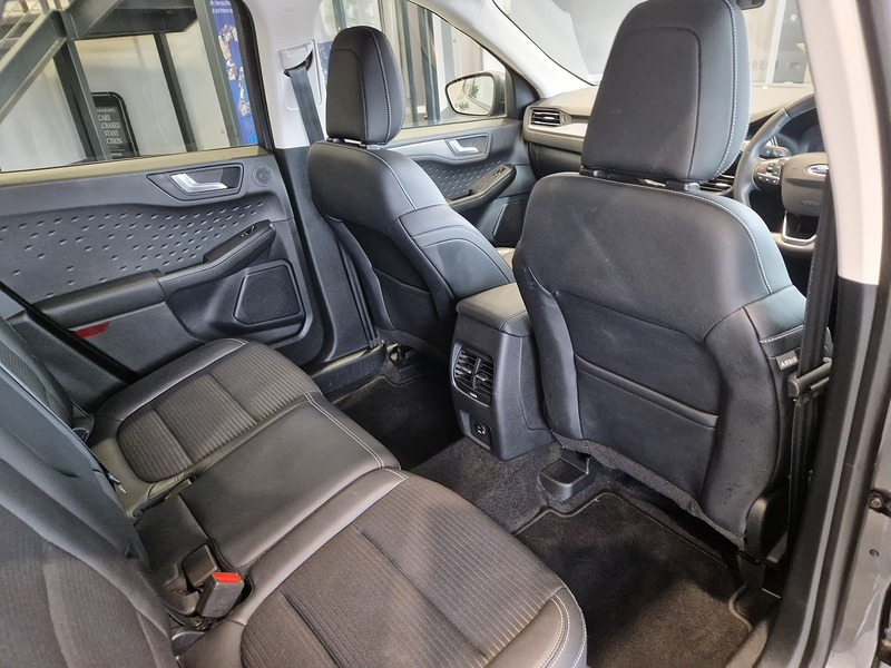 Ford Kuga EcoBlue MHEV Titanium Edition - U11704