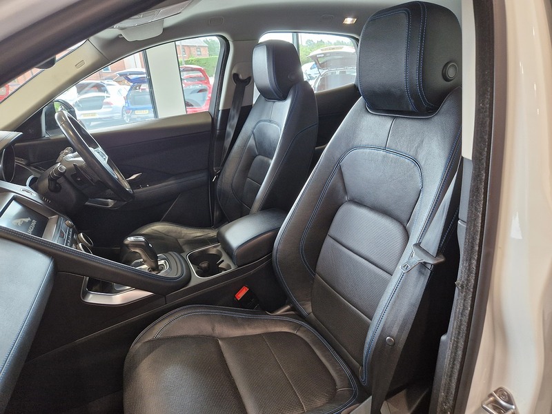 Jaguar E-PACE D180 R-Dynamic S - U11705