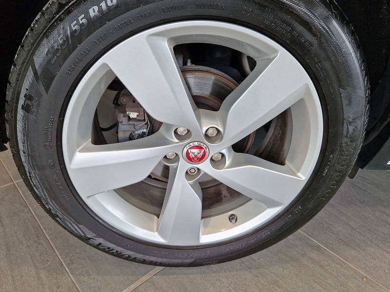 Jaguar E-PACE D180 R-Dynamic S - U11705