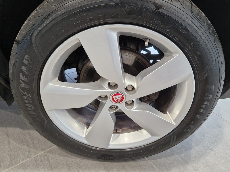 Jaguar E-PACE D180 R-Dynamic S - U11705