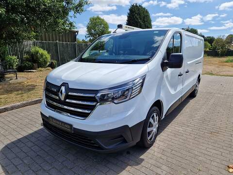 Renault Trafic 2.0 TDI T28 Highline Panel Van 4dr Diesel Manual L1 H1 (198 g/km, 101 bhp)