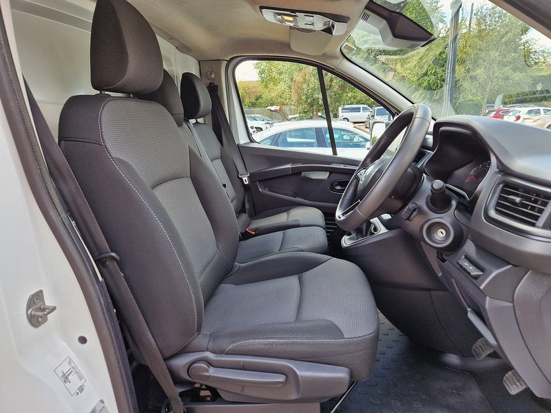Renault Trafic dCi Blue 30 Advance - U11719