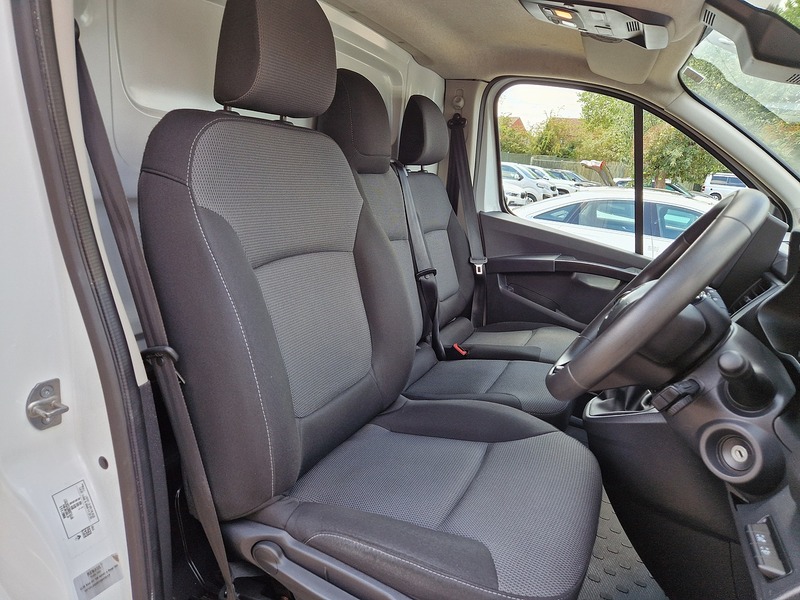 Renault Trafic dCi Blue 30 Advance - U11719