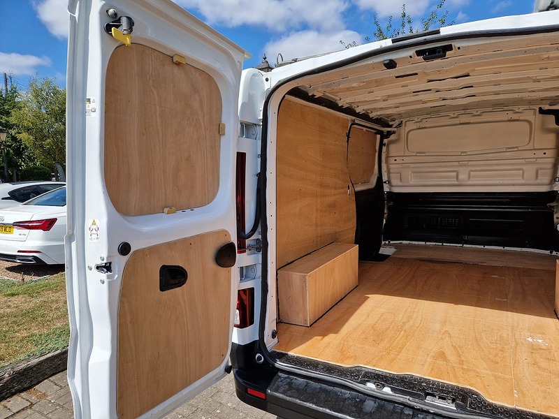 Renault Trafic dCi Blue 30 Advance - U11719