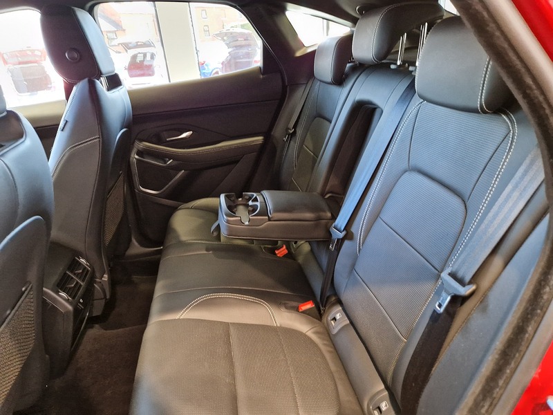 Jaguar E-PACE D240 R-Dynamic HSE - U11736
