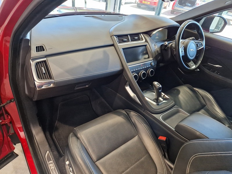 Jaguar E-PACE D240 R-Dynamic HSE - U11736