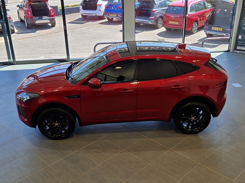Jaguar E-PACE D240 R-Dynamic HSE - U11736