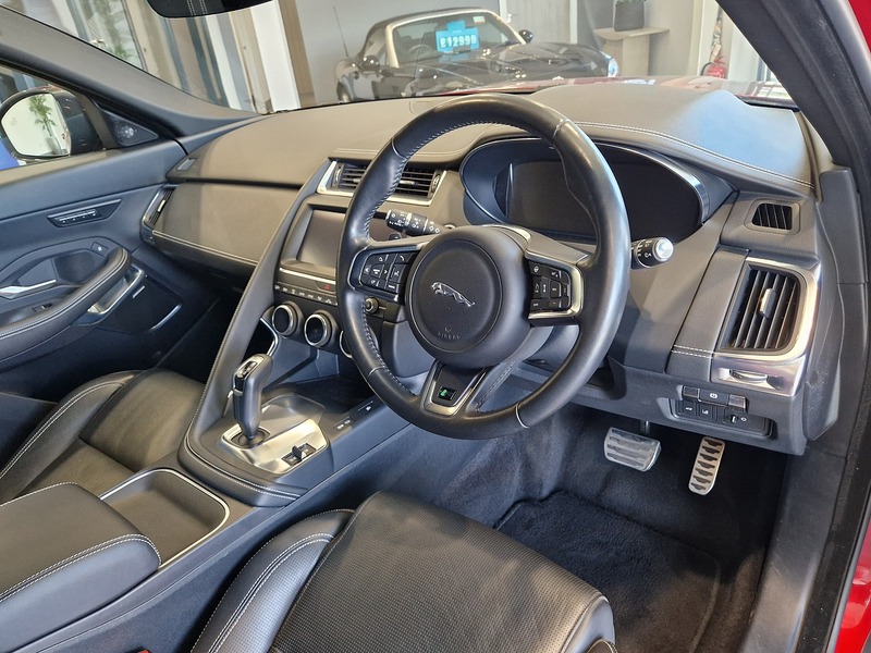 Jaguar E-PACE D240 R-Dynamic HSE - U11736