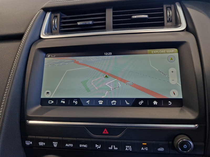 Jaguar E-PACE D240 R-Dynamic HSE - U11736