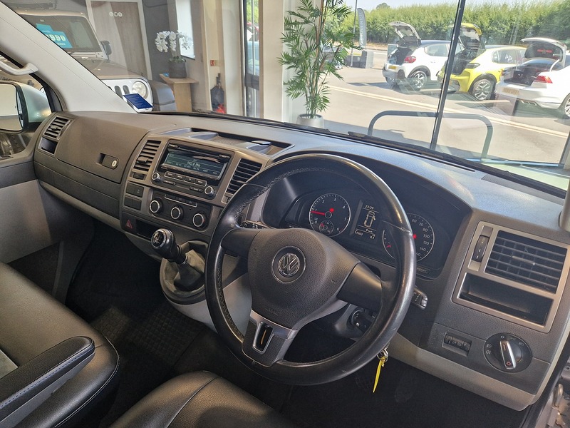 Volkswagen Transporter TDI T28 Highline - U11739